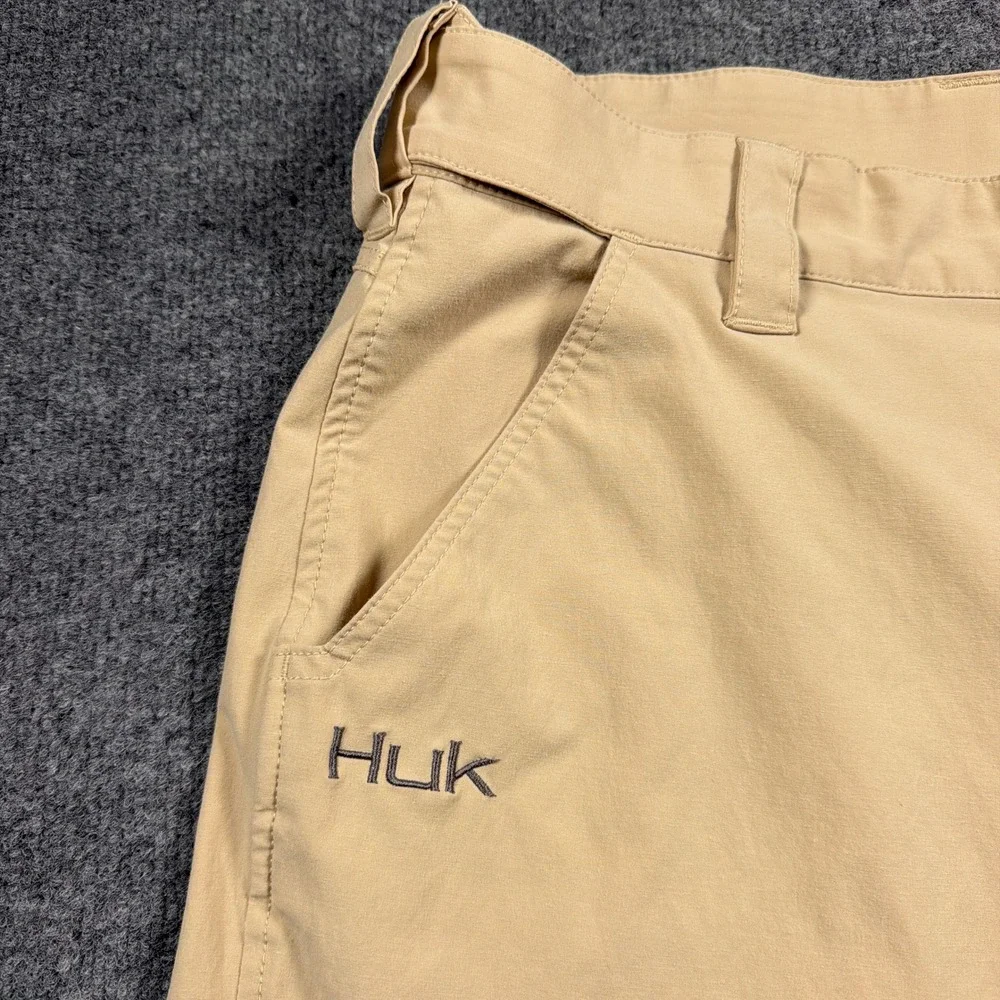 Huk Next Level Fishing Shorts Mens 36